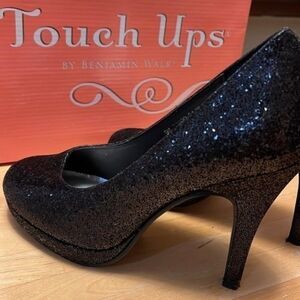 Touch Ups Candice Black Glitter Round Toe Pump Glamorous Party Heels. Size 9M